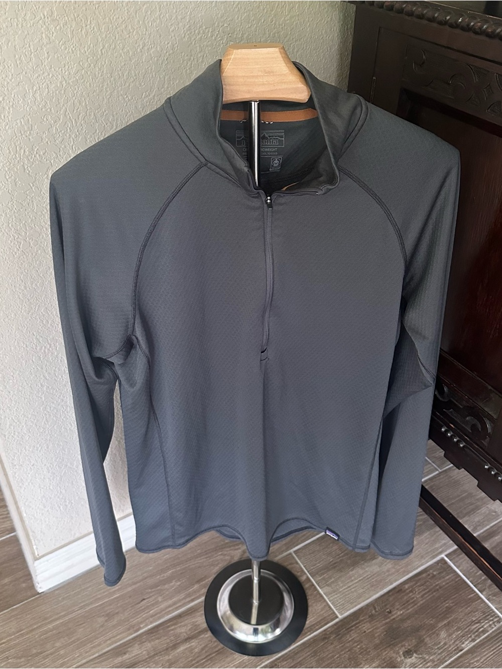 Patagonia Women’s Gray Quarter-Zip Performance Jacket Capilene Midweight size M